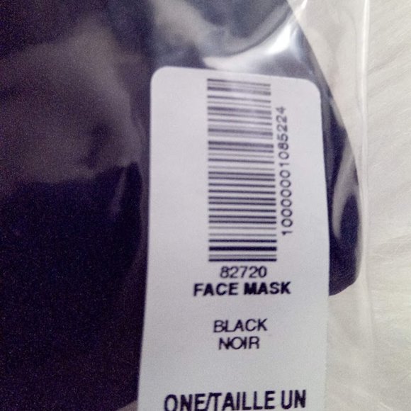 New Aritzia Black Sculpted 2 Layers Reusable Satin Face Mask O/S - Picture 5 of 6